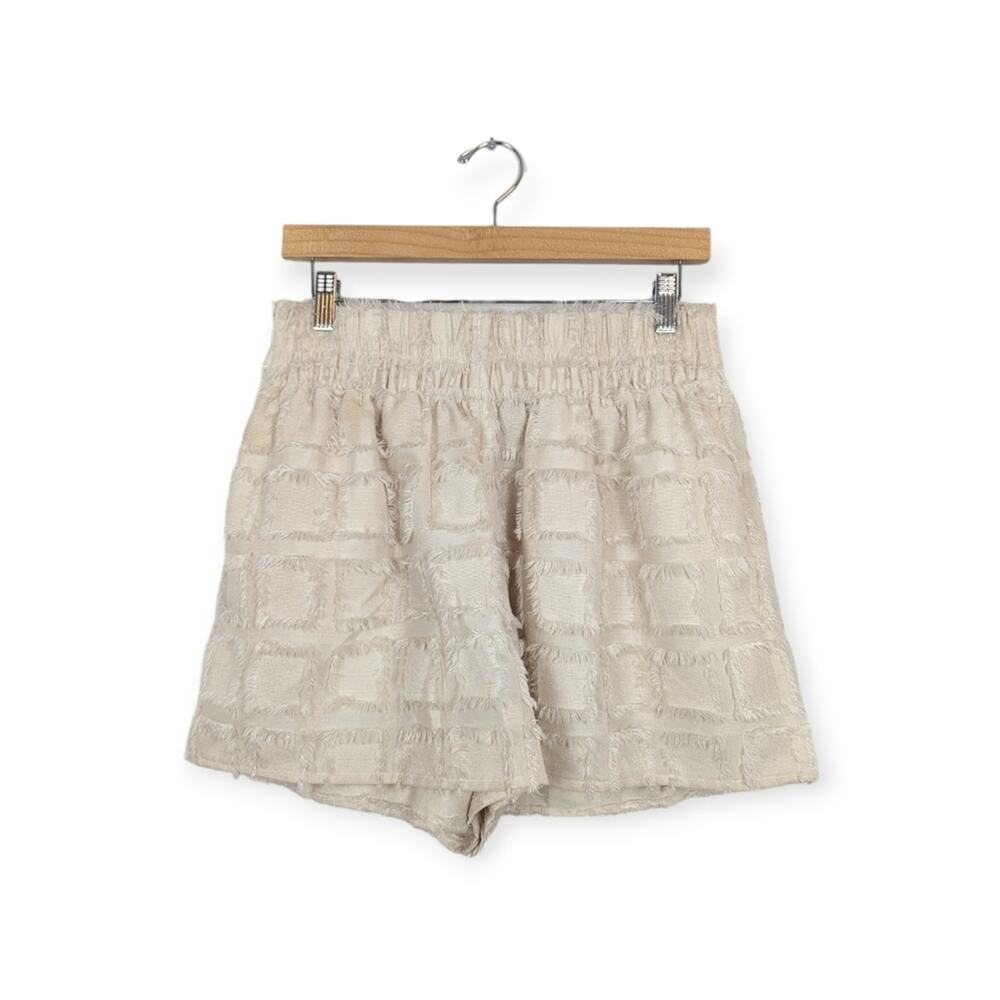 H&M Beige Fringe Pattern Pull On Shorts